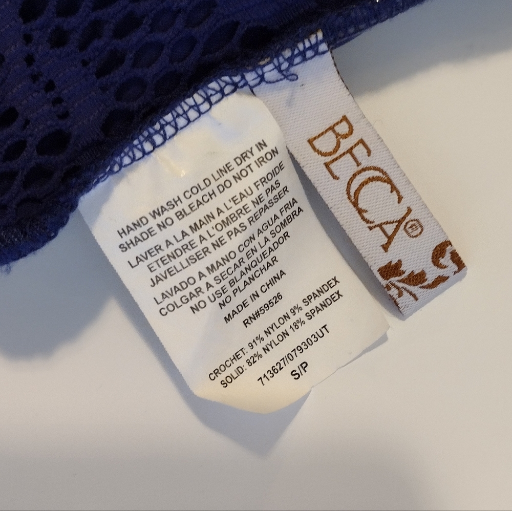 🆕 Becca  swim top - Picture 4 of 7